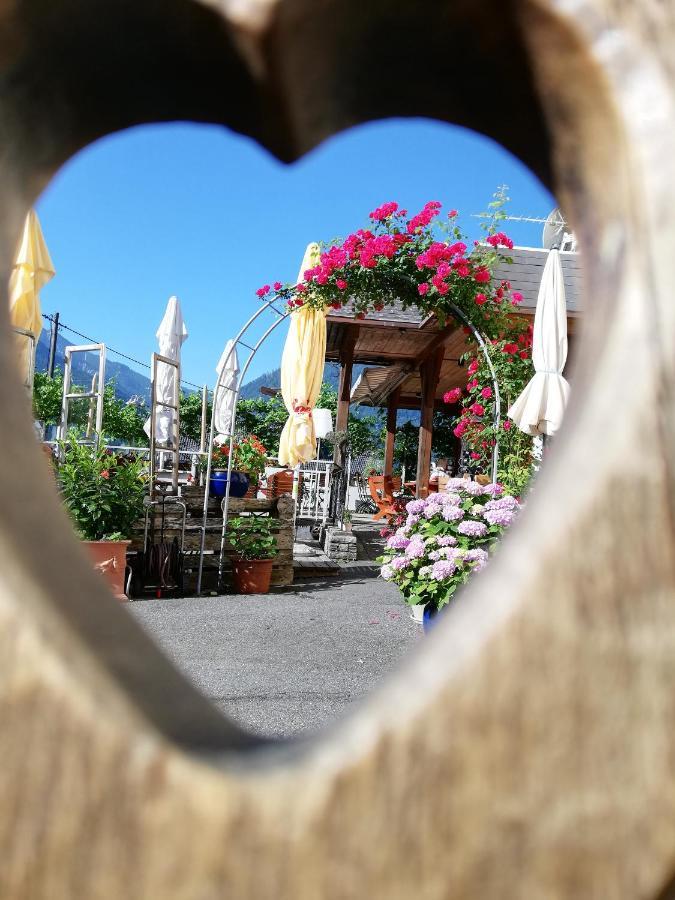 Gasthof Zur Schmiede Berg im Drautal Exteriör bild