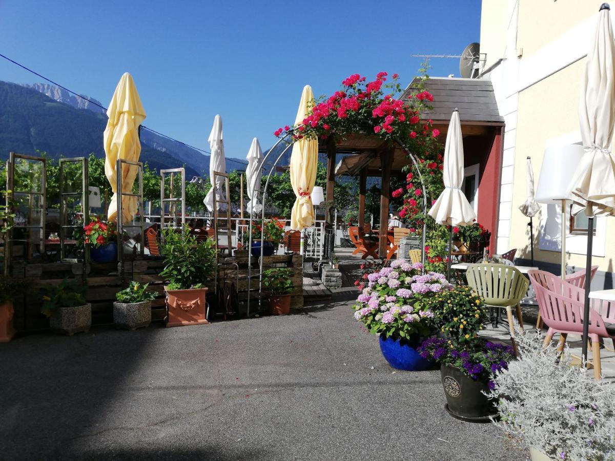 Gasthof Zur Schmiede Berg im Drautal Exteriör bild